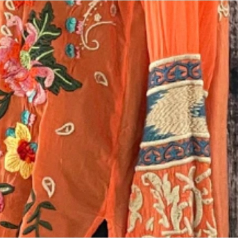 Johnny Was Tamarind Top. New with tags. - Picture 4 of 9